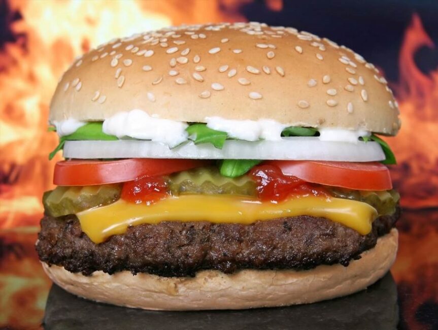 Informacje o kaloriach w cheeseburgerze